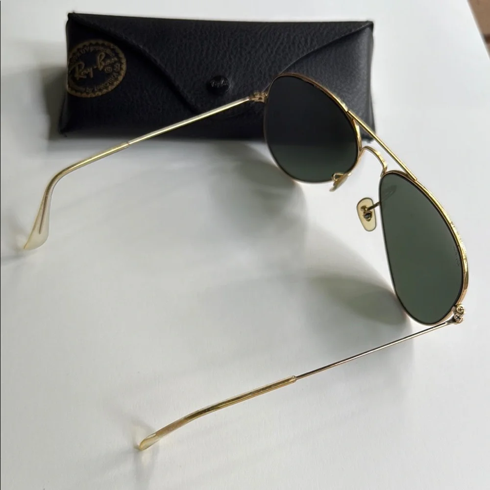 Ray-Ban Gold Aviator Sunglasses - Picture 2 of 3
